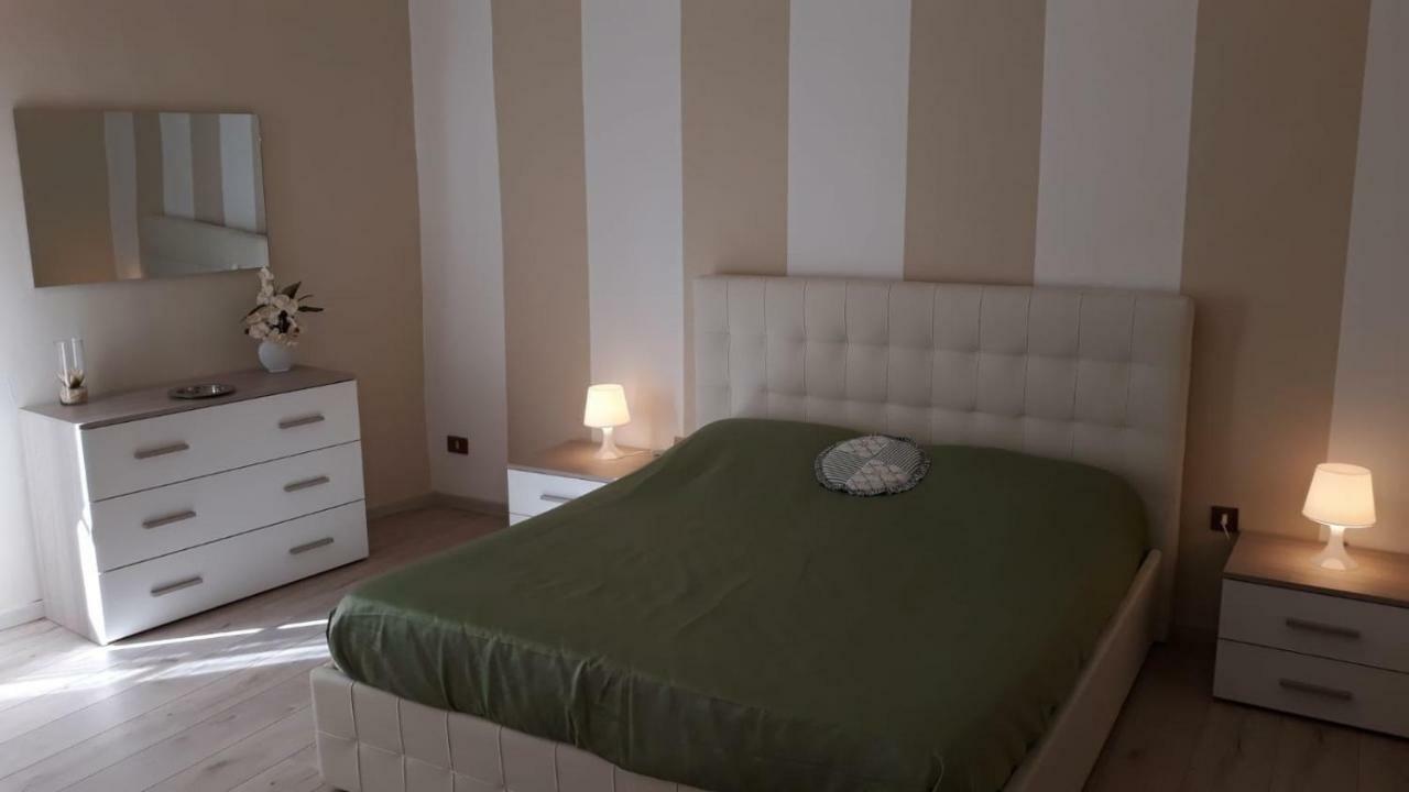 Palazzo Colombini Apartment Lucca Luaran gambar